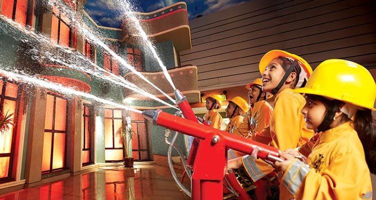 6 Jenis Wisata yang Bermanfaat Untuk Anak