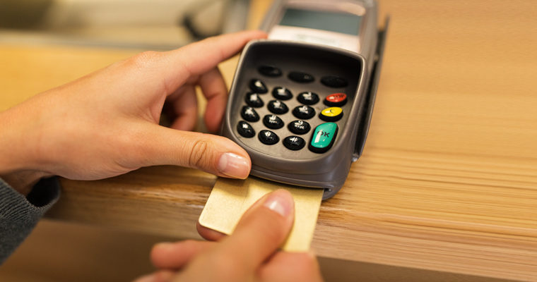 Menelusuri Kelebihan Sistem Cashless di Indonesia