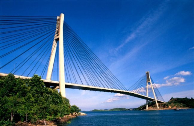 jembatan barelong